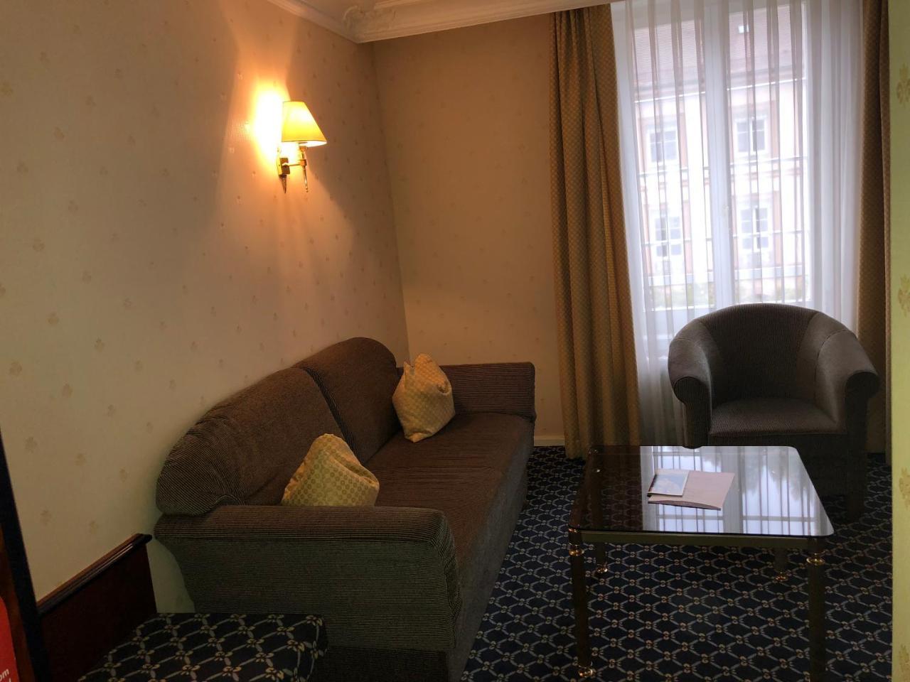 Mokni'S Palais Hotel & Spa Bad Wildbad Esterno foto
